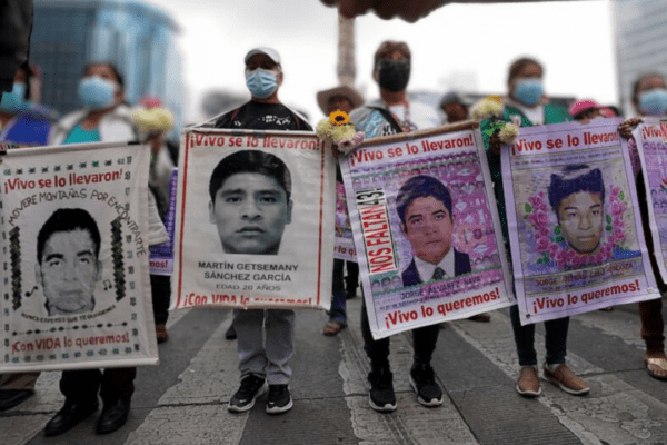 Mexico: Police apprehended eight soldiers in connection with the abduction of 43 students