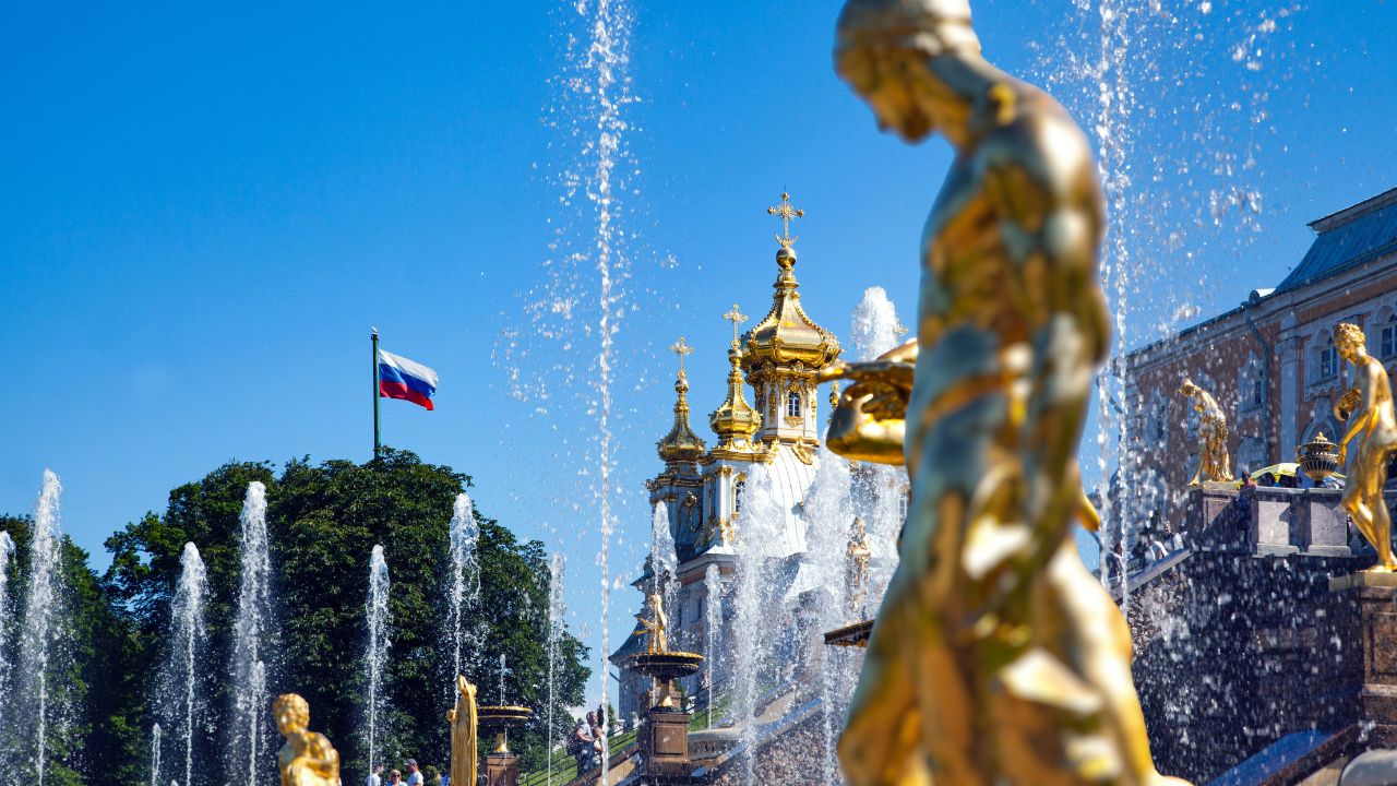 The United Nations has issued a warning about a new threat to world food security, claiming that Russia is limiting the number of ships carrying Ukrainian wheat to Black Sea ports.