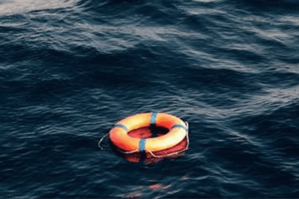 Migrant boat capsizes in Tunisia, one dead