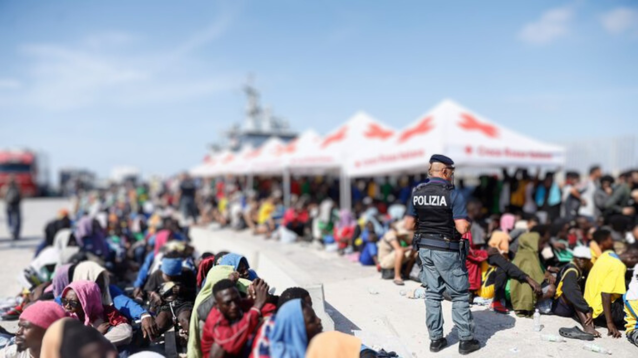 To stop migrants, France stations a helicopter at the Italian border