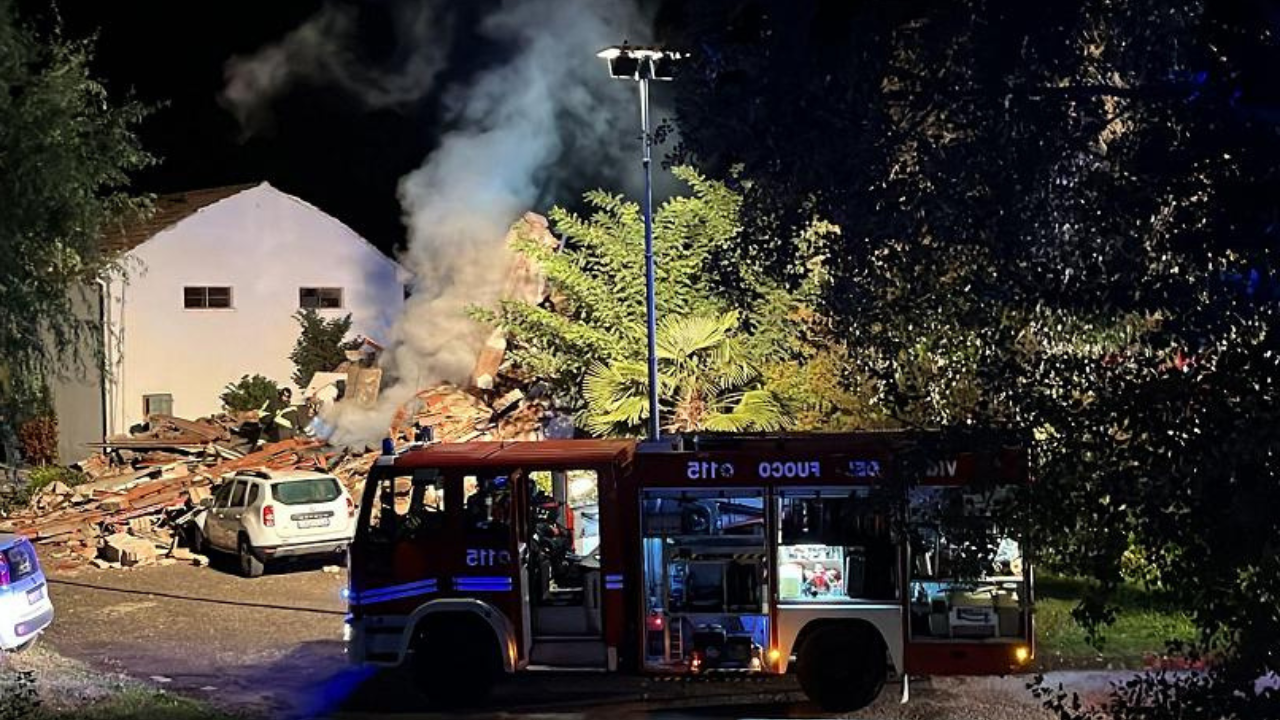 Ferrara, Italy: House Explodes, 2 Missing 🇮🇹