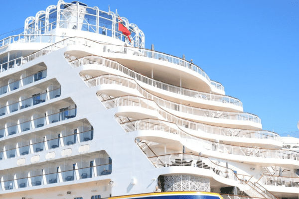 Hundreds of passengers on cruise ship injured in storm