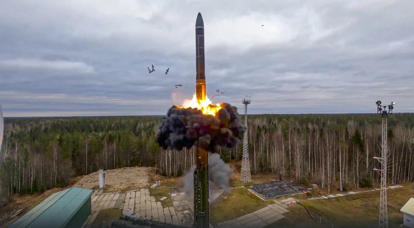 Russia displays a large number of doomsday weapons