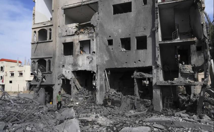 Strikes on Gaza Kill at Least 60, Say Local Officials, as International Criticism of Israel Grows